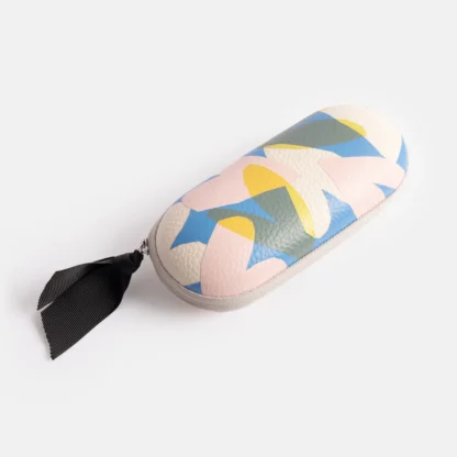 Caroline Gardener Confetti Hearts Zip Around Glasses Case - Image 3