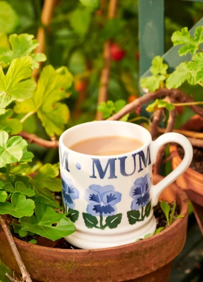 Emma Bridgewater Blue Pansies Mum 1/2 Pint Mug